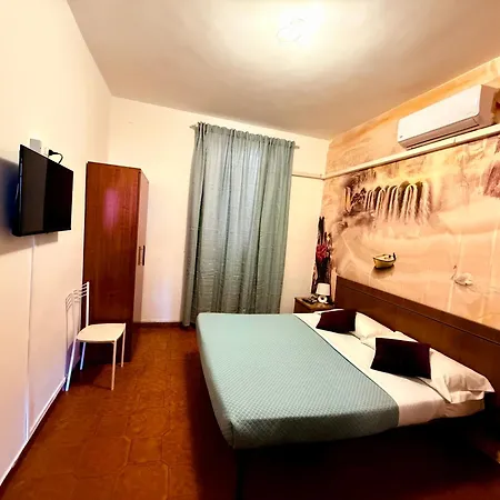 Milazzo Luxury Konukevi *